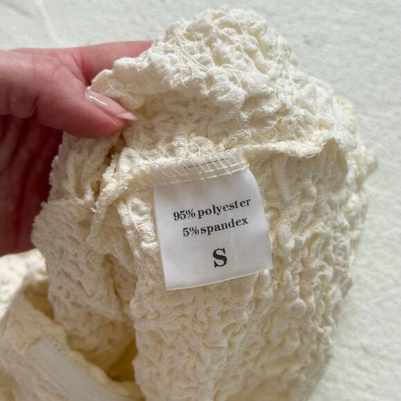 Cream Crinkle Knot Strapless Crop Top, Size Small - Picture 4 of 5